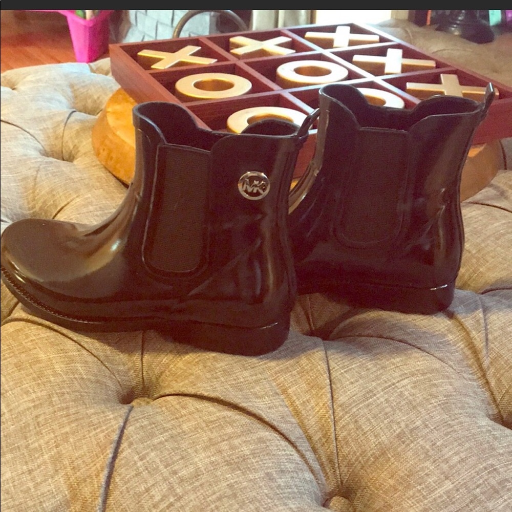 Rain boots